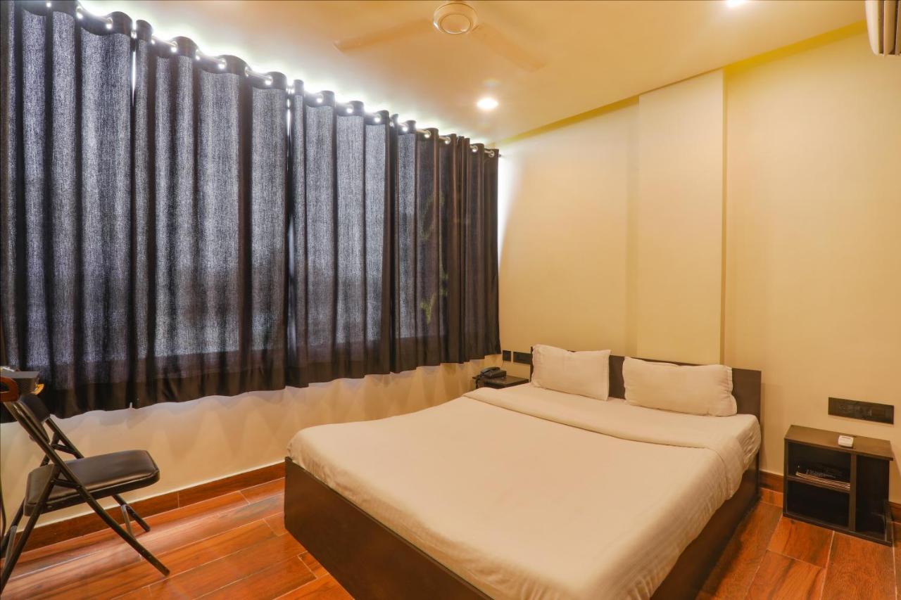 Fabexpress Lemon Grass Hotel Benares Buitenkant foto