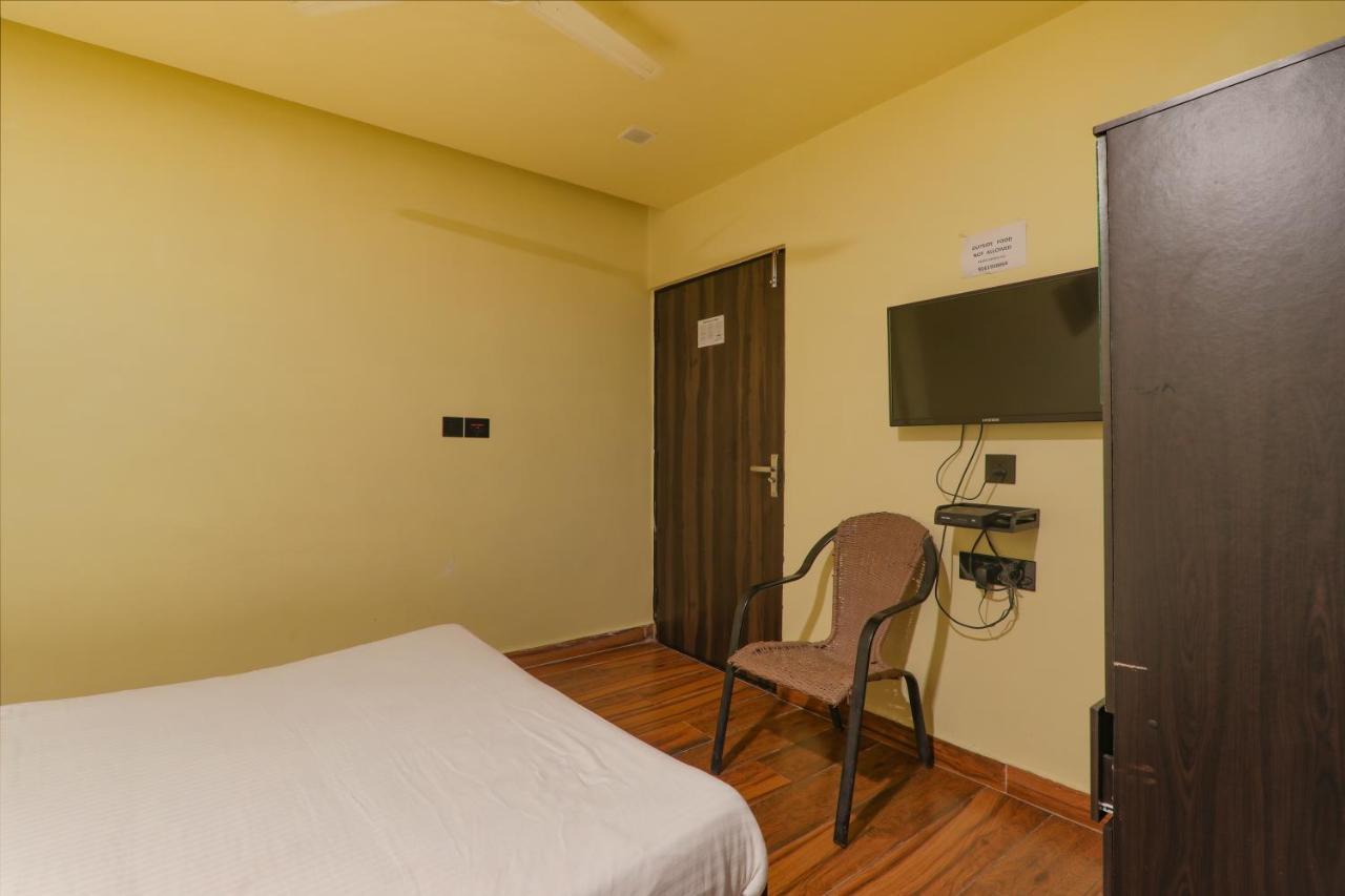 Fabexpress Lemon Grass Hotel Benares Buitenkant foto