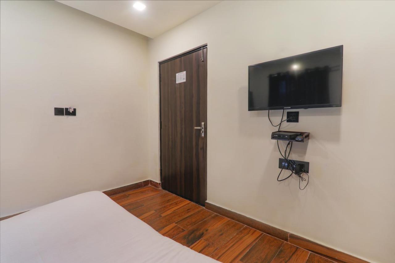 Fabexpress Lemon Grass Hotel Benares Buitenkant foto
